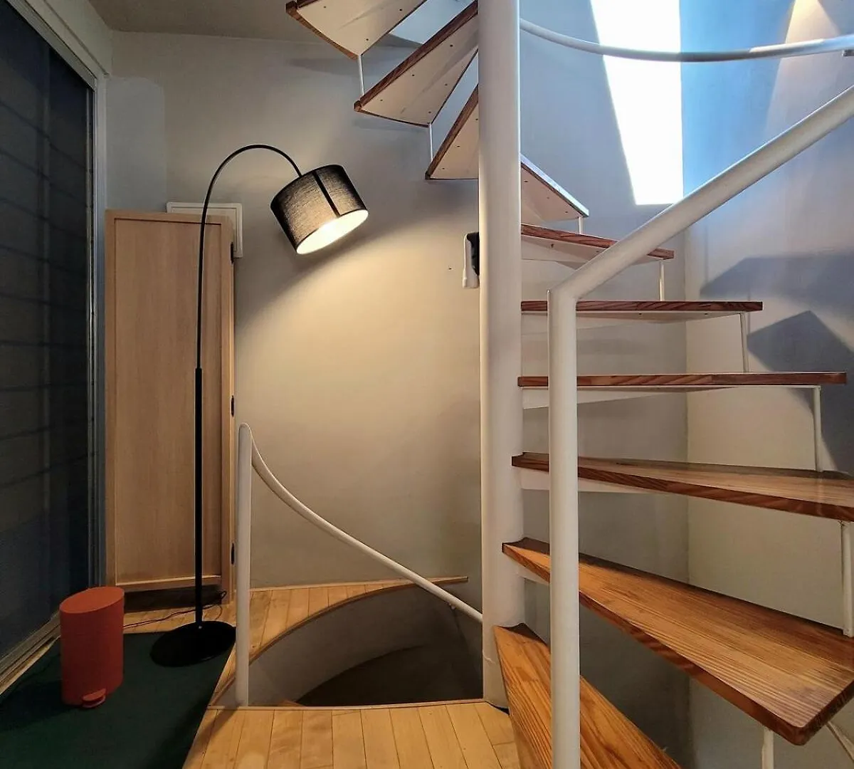 Stay Trinity, A Beautiful Private House With An Architectural Award Сеул